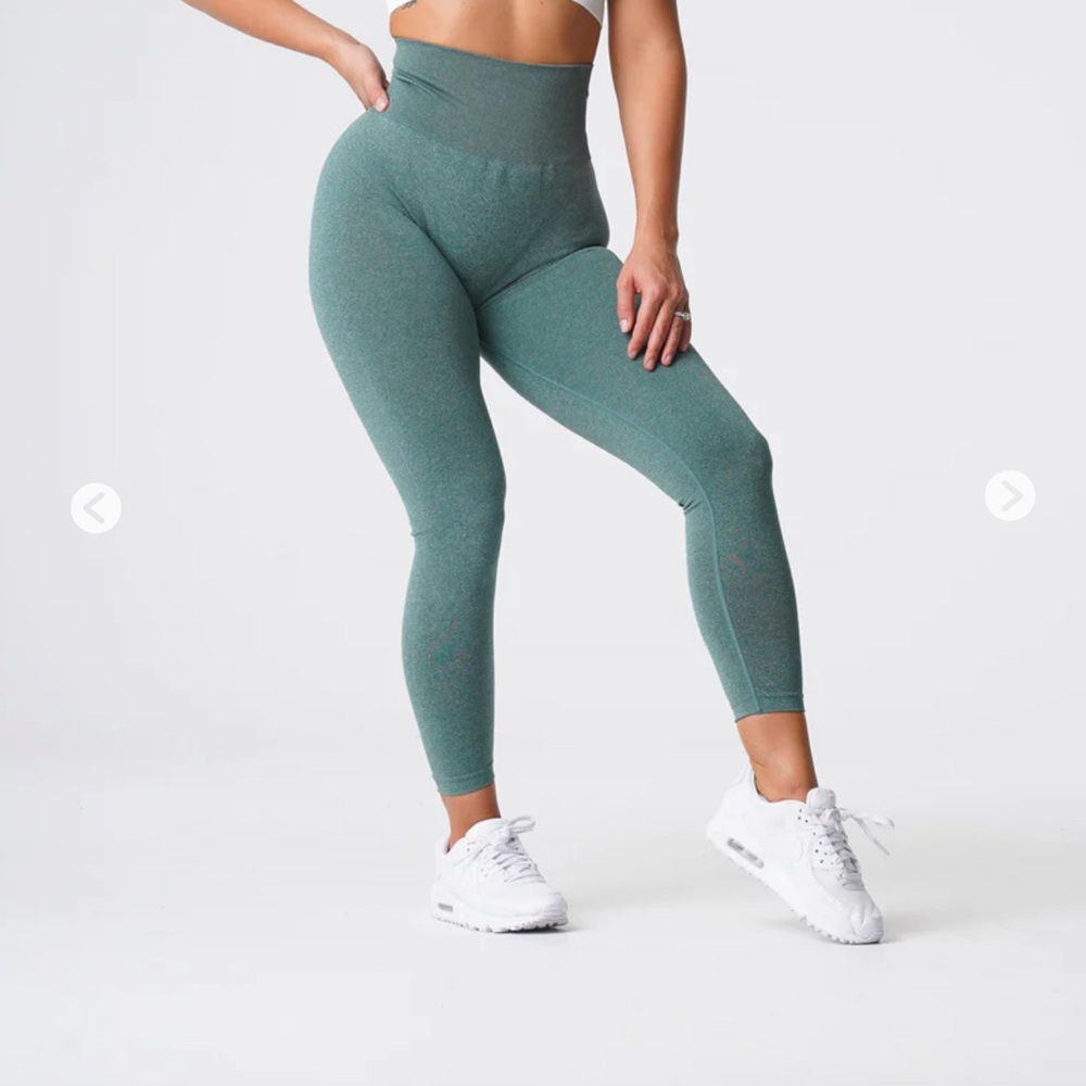 NVGTN Forest green NV seamless leggings size XS